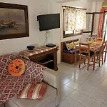 Apartman Orange_blue_аpartment N2 Near Sea *
